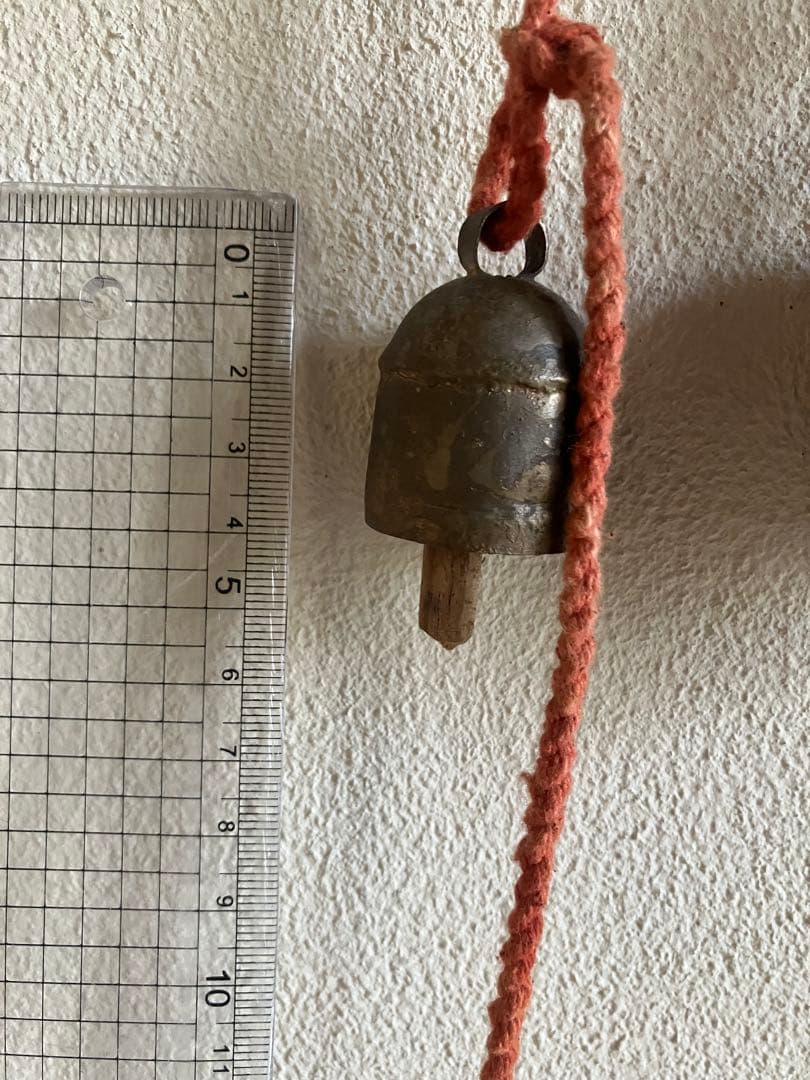 インド　真鍮と木のベル　鈴　大小8個セット　chahat