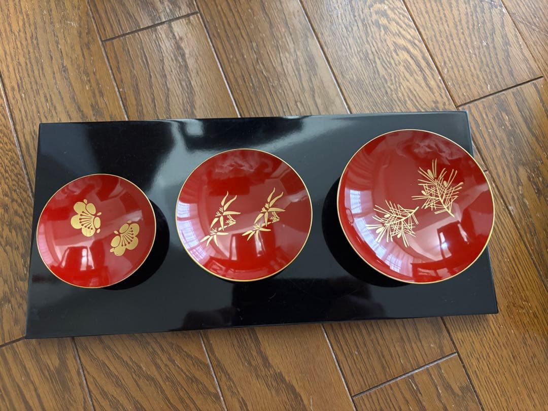 お屠蘇器 黒 四つ揃お屠蘇器 変わり松クリ足 松台 松竹梅