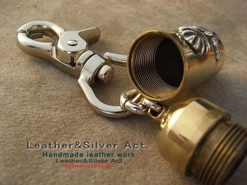 携帯灰皿　カプセル型　真鍮キーホルダー　携帯灰皿 電子　タバコケース 紙タバコ