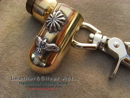 携帯灰皿　カプセル型　真鍮キーホルダー　携帯灰皿 電子　タバコケース 紙タバコ