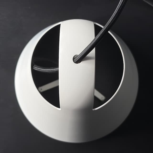 ルイスポールセン ペンダントライト アバーヴ ホワイト 25㎝径【北欧照明】