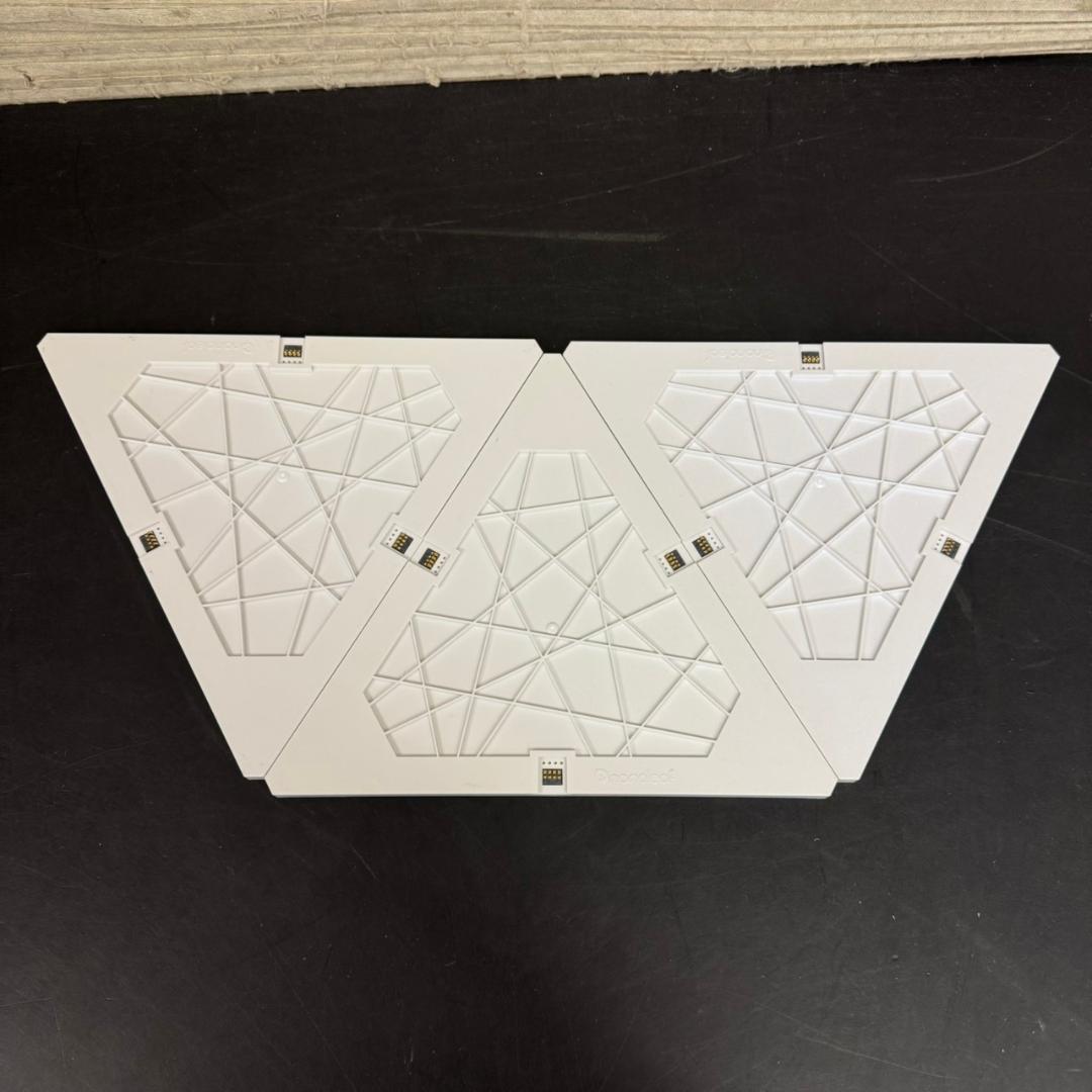 ☆NANOLEAF LIGHT PANELS トライアングル　スマーターキット