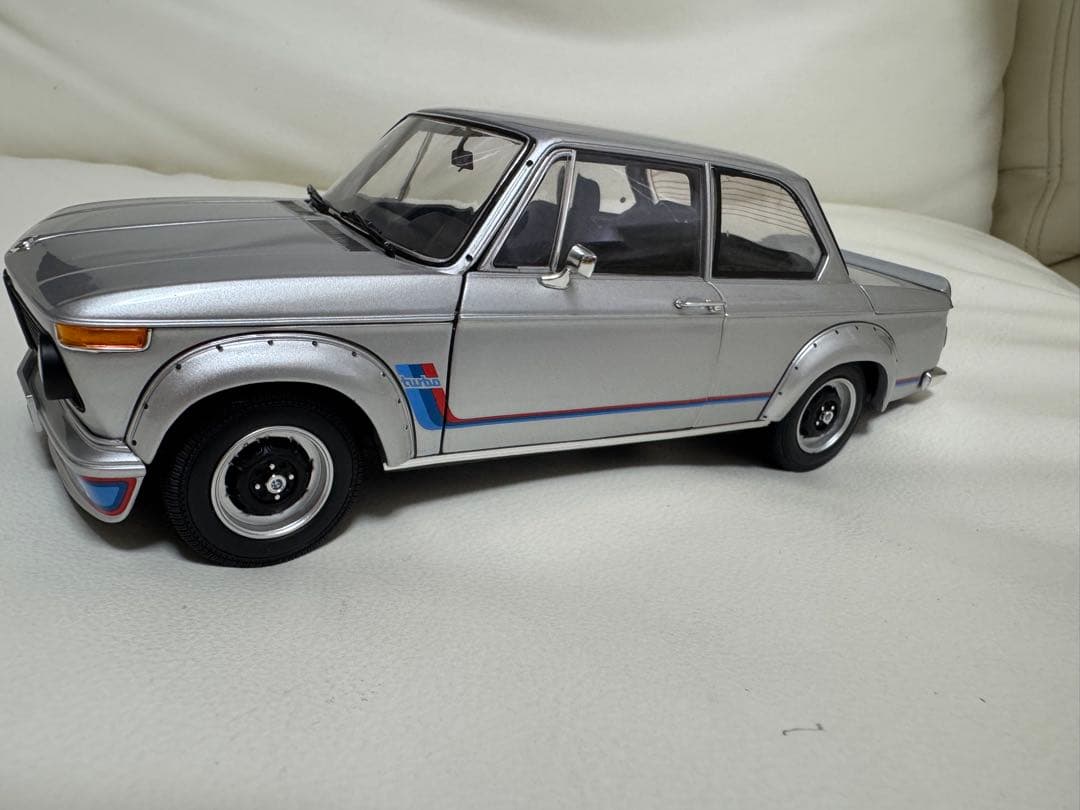 ☆ 京商 BMW 2002 ターボ 1/18 ☆