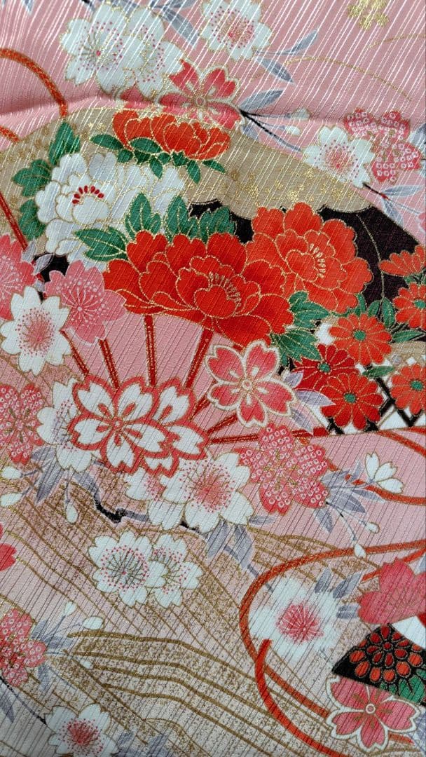 RK545子供着物着丈136センチ裄丈51センチ7歳前後用重ね襟付き正絹