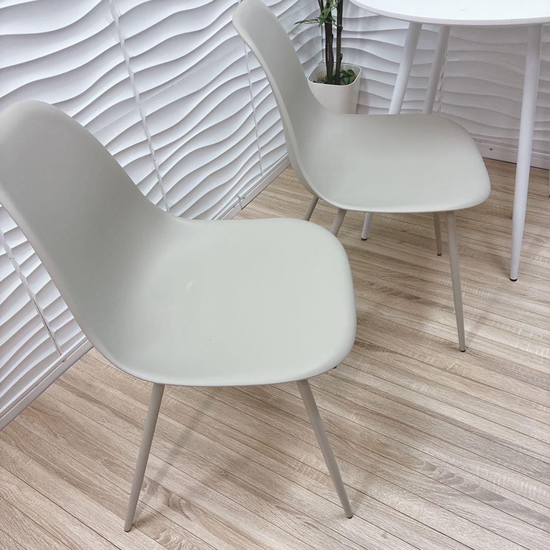 ◇大阪府神戸市配達料無料！◇LOWYAテーブル◇チェア2脚◇ハイテーブル