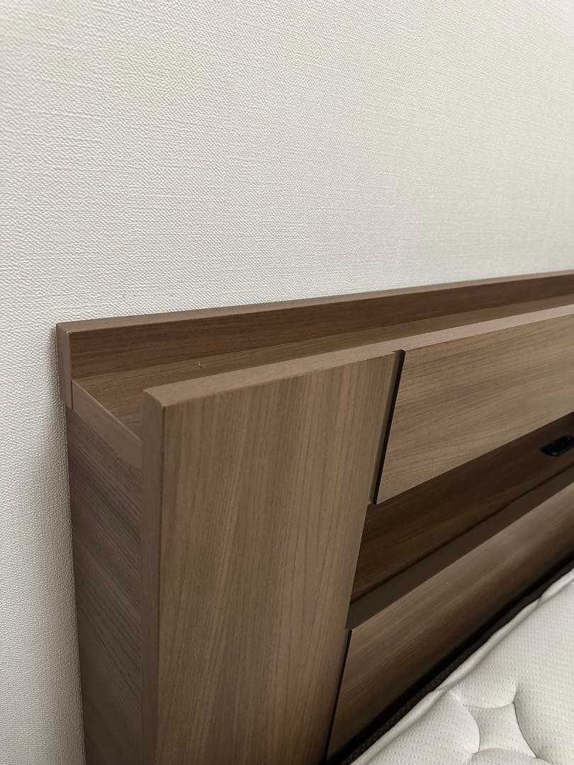 定価34万→9万　サータ（Serta）マットレス：シングルベッド　セット