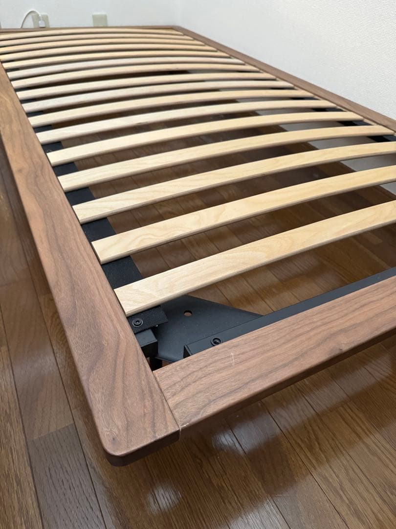 muji無印良品　木製ベッドフレーム　フレームのみ　ウォールナット材突板シングル