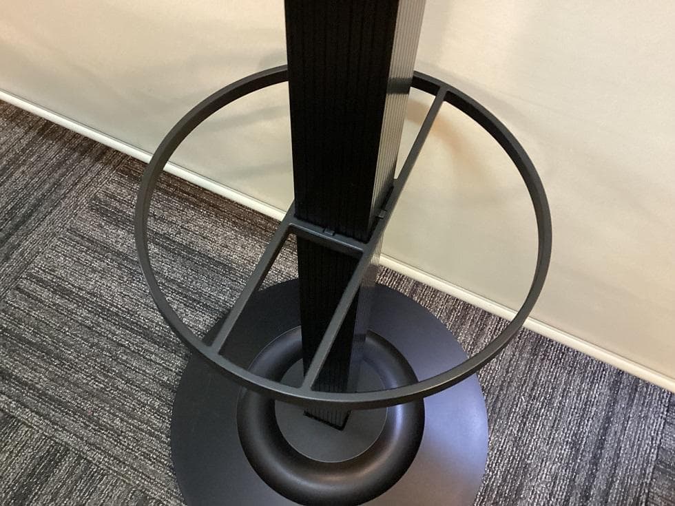 イタリア製 カルテル セグメンティ コートハンガー クローズスタンド