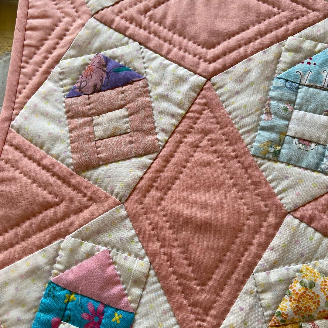 ハンドメイド　ハウスのベビーキルト