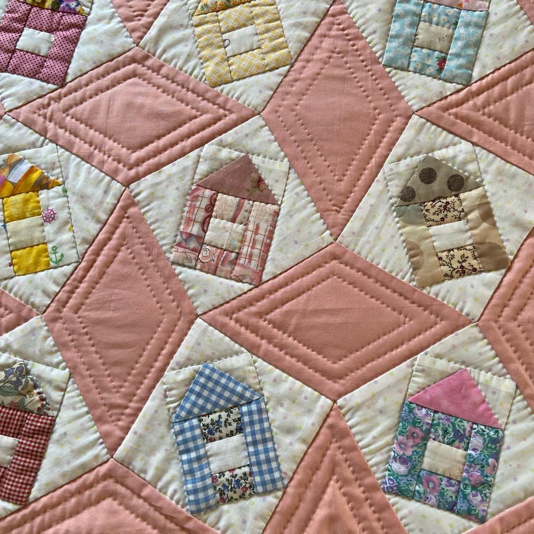 ハンドメイド　ハウスのベビーキルト