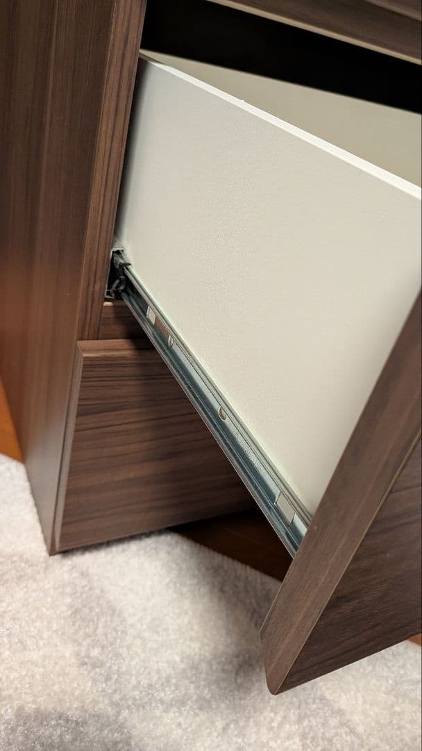 パモウナ　リビングチェスト