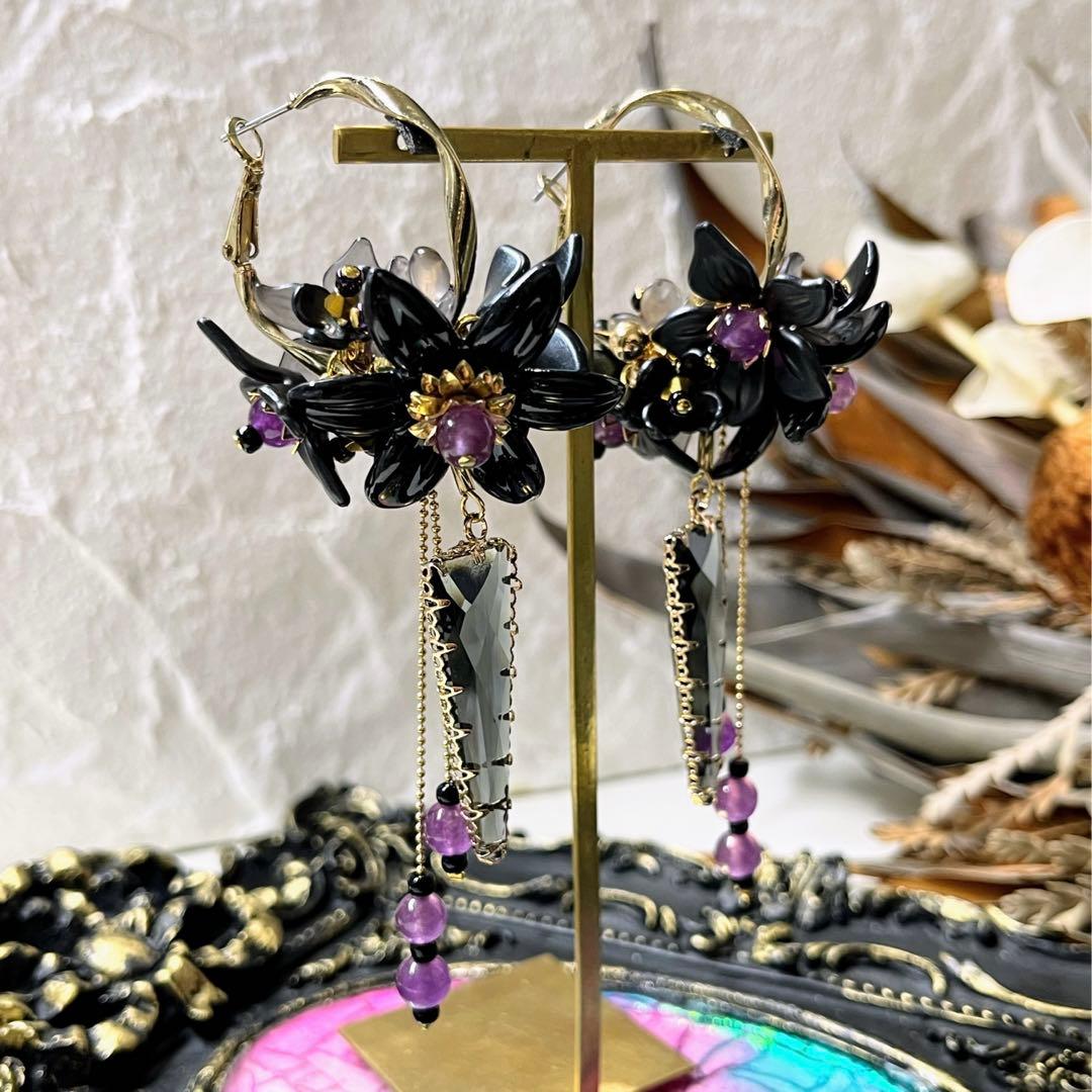 9 黒×パープル等のお花ねじれフープピアスorイヤリング