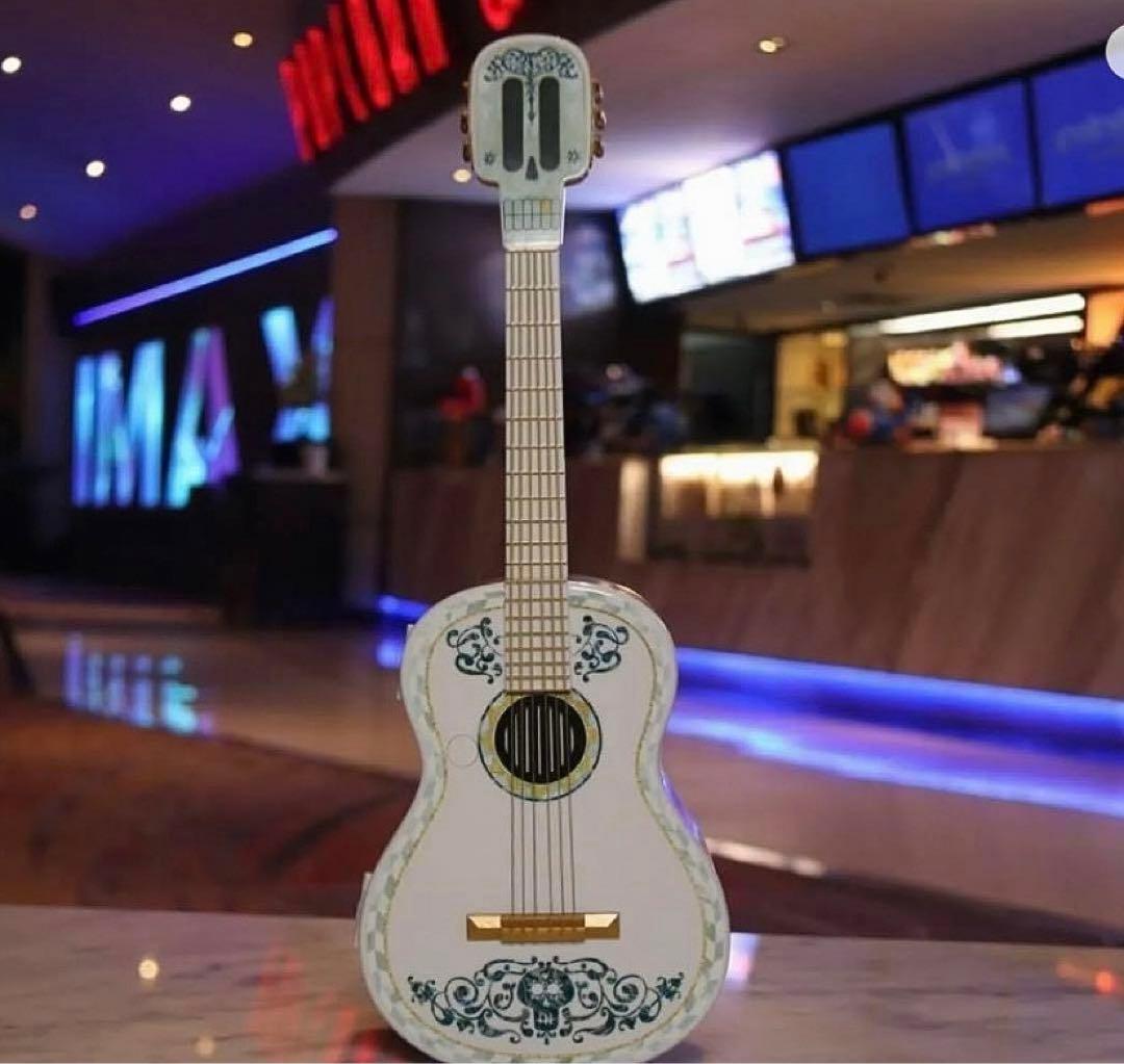 ディズニー100周年リメンバーミー ギター ポップコーンバケット - メルカリ