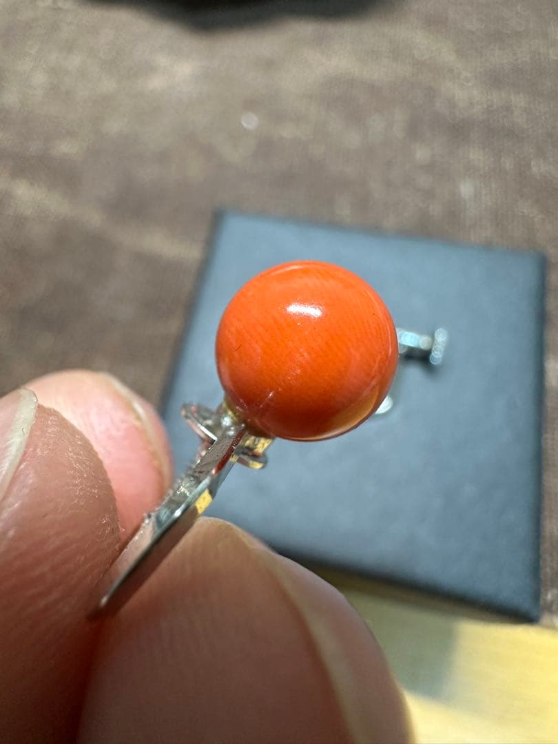 珊瑚　本珊瑚　イヤリング　9.3mm silver 純銀