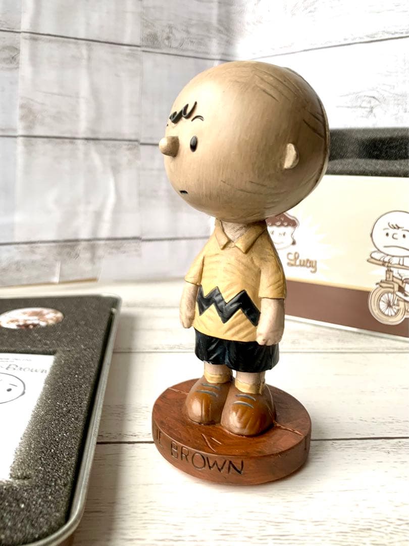 最終値下げ早い物勝ち　限定650個　ダークホース　フィギュア　チャーリーブラウン