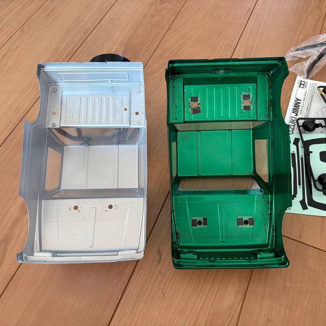 ★タミヤ ジムニー ボディー×2個 余りパーツあり