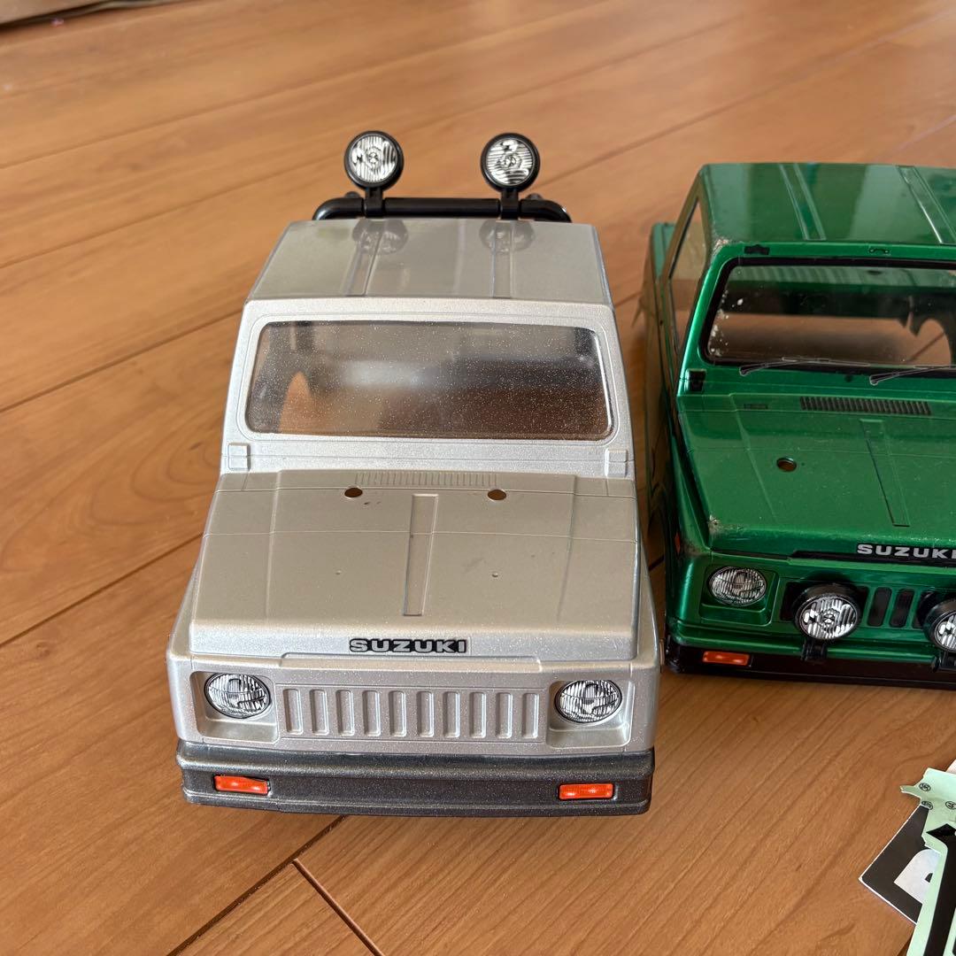 ★タミヤ ジムニー ボディー×2個 余りパーツあり