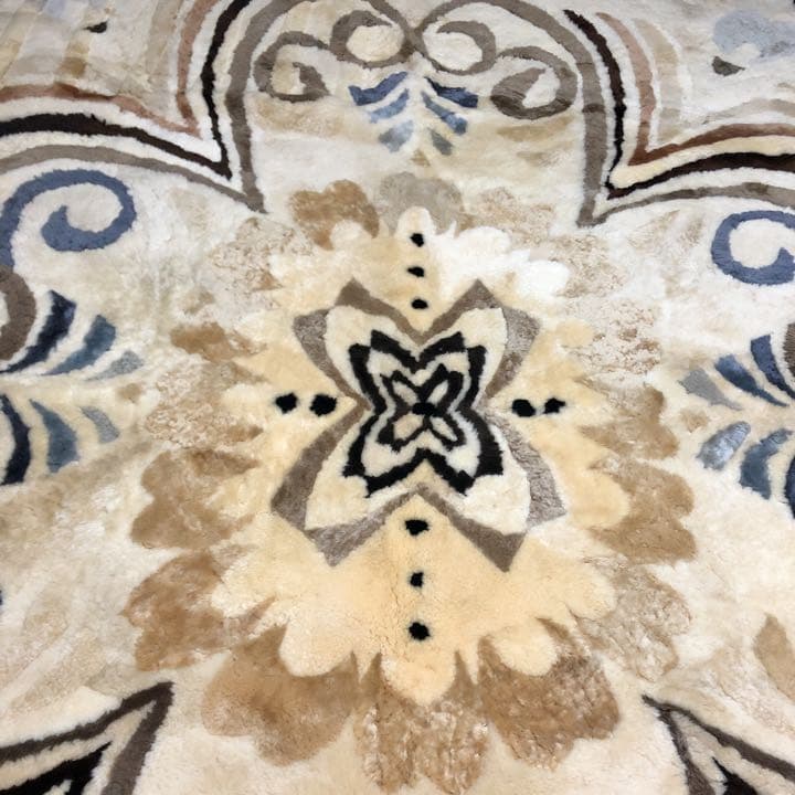 ムートンラグ　高級ムートン　ラグ　絨毯　上品　敷物　シープ　羊