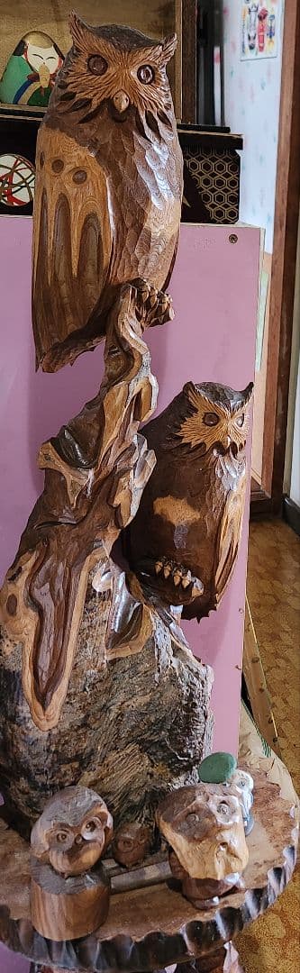 二羽の木彫り梟 フクロウ 天然木彫刻 置物 オブジェ 縁起物