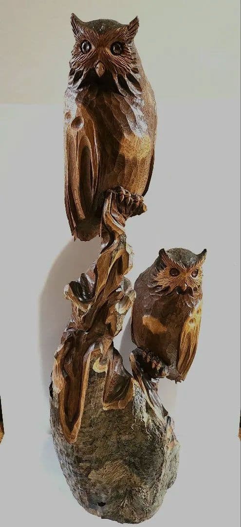 二羽の木彫り梟 フクロウ 天然木彫刻 置物 オブジェ 縁起物