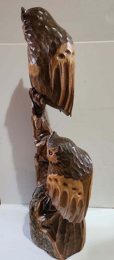 二羽の木彫り梟 フクロウ 天然木彫刻 置物 オブジェ 縁起物