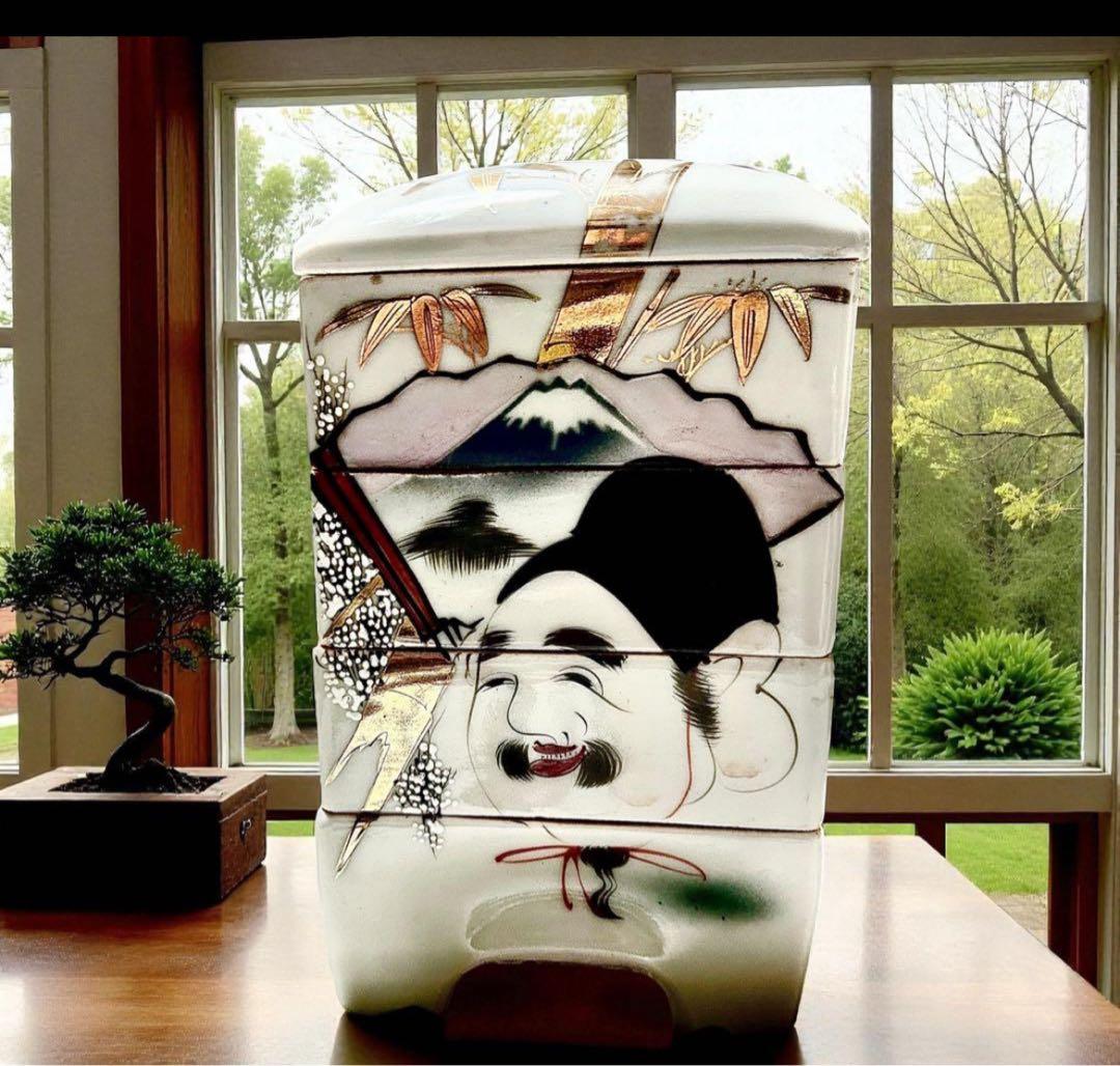 時代物 金彩 有田焼《鶴と富士に大黒様》四段陶器重箱 縁起物 お節料理 お花見