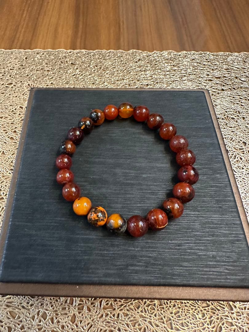 K-735 天然 アンバー 本琥珀 老蜜蝋 ブレスレット 天然保証9mm - メルカリ