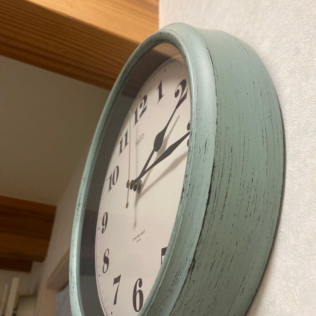 いつも優しく見守ってくれてる母なる摩天楼その名も掛け時計