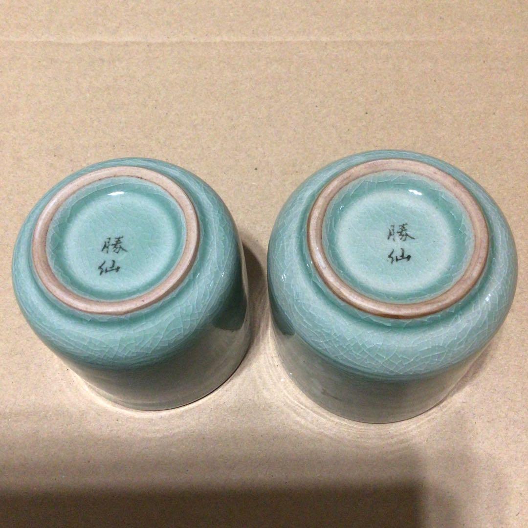 未使用品 高麗青磁 青磁象嵌雲鶴文 夫婦湯呑み 青磁 雲鶴文 - メルカリ