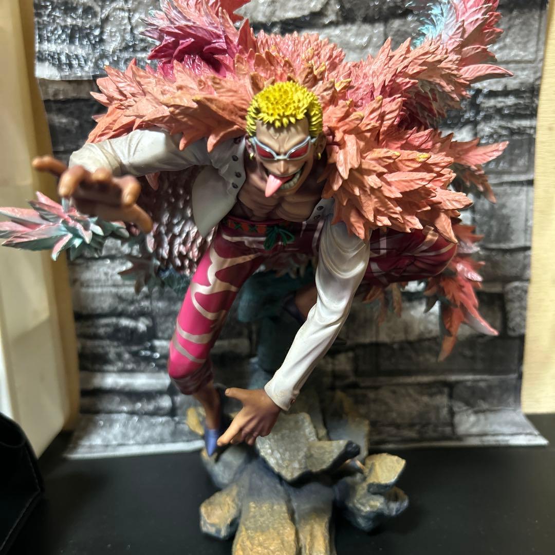 ドンキホーテ・ドフラミンゴ フィギュア