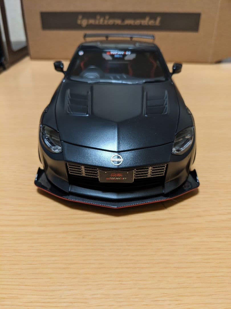 イグニッションモデル1/18　トップシークレット フェアレディZ(RZ34)