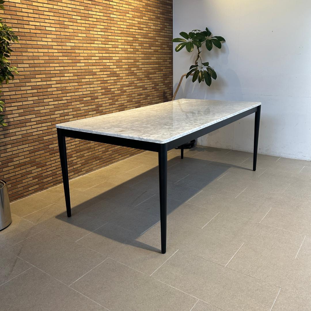 ♥ＡＬＭＯＮＩＡ/アルモニア大理石ダイニングテーブル　幅１８０