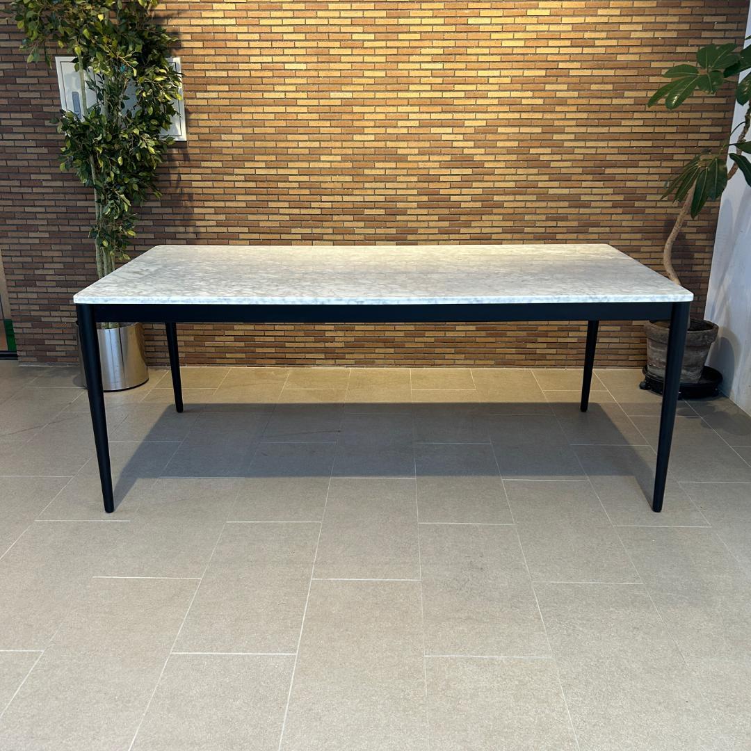 ♥ＡＬＭＯＮＩＡ/アルモニア大理石ダイニングテーブル　幅１８０