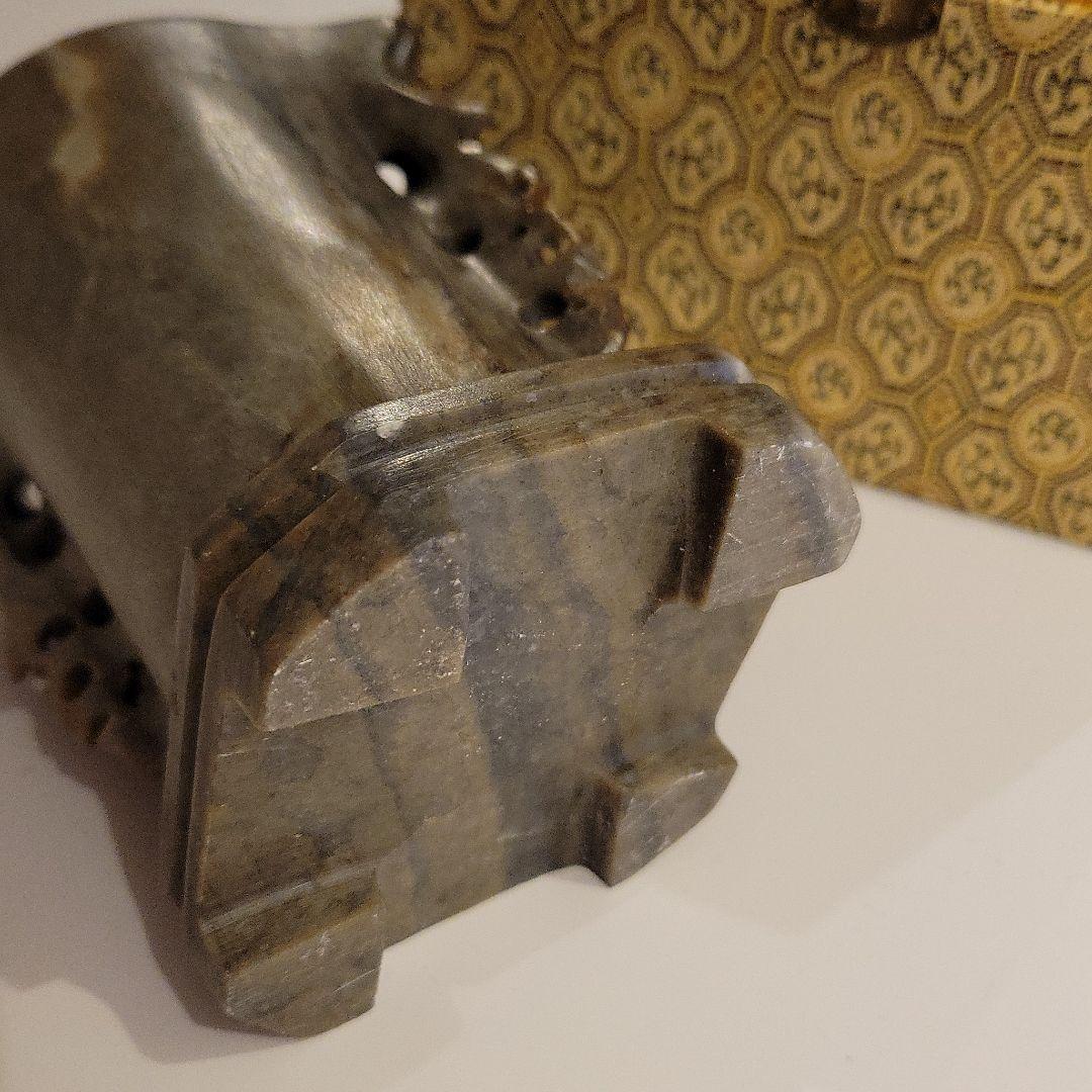 中国 玉石 ？ 大理石 ？ 置物