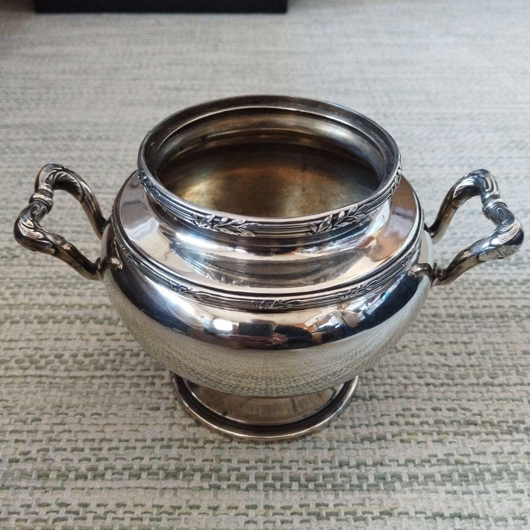 クリストフルガリア　銀器　年代もの ハンドル付き装飾ボウル