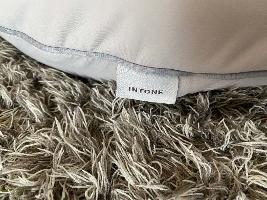 『INTONE Pillow｜首・肩の負担を減らす高級枕｜