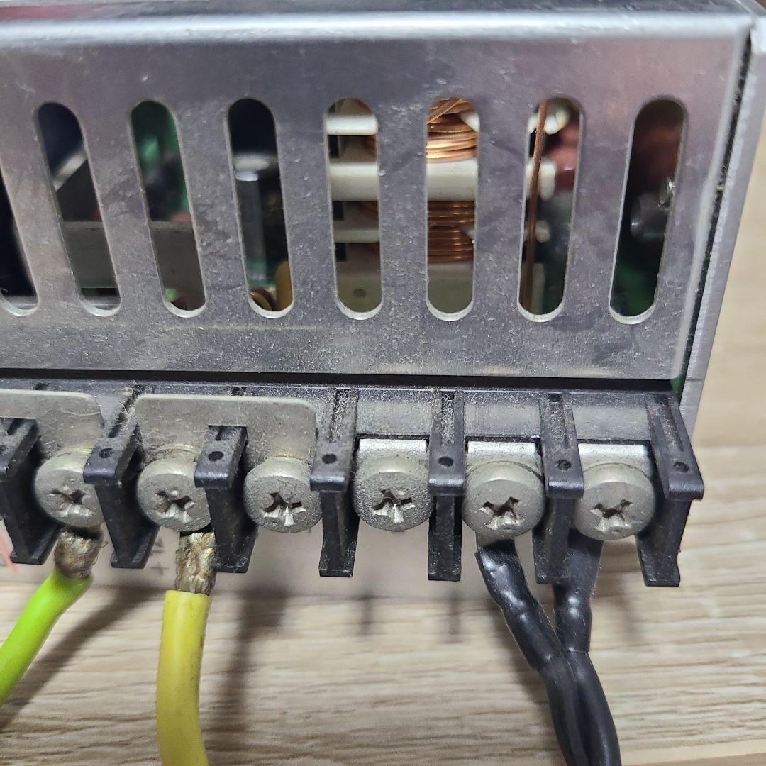 EAGLE RACING パワーサプライ 安定化電源 ERE12SA 12V - メルカリ