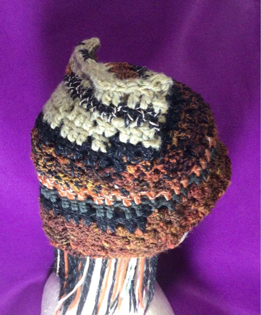 手作り猫耳ニット帽　茶　ベージュ　黒　モールみたいな糸　紐取り外し可能