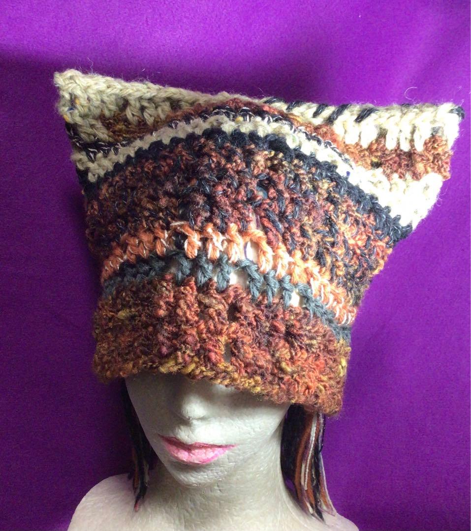 手作り猫耳ニット帽　茶　ベージュ　黒　モールみたいな糸　紐取り外し可能