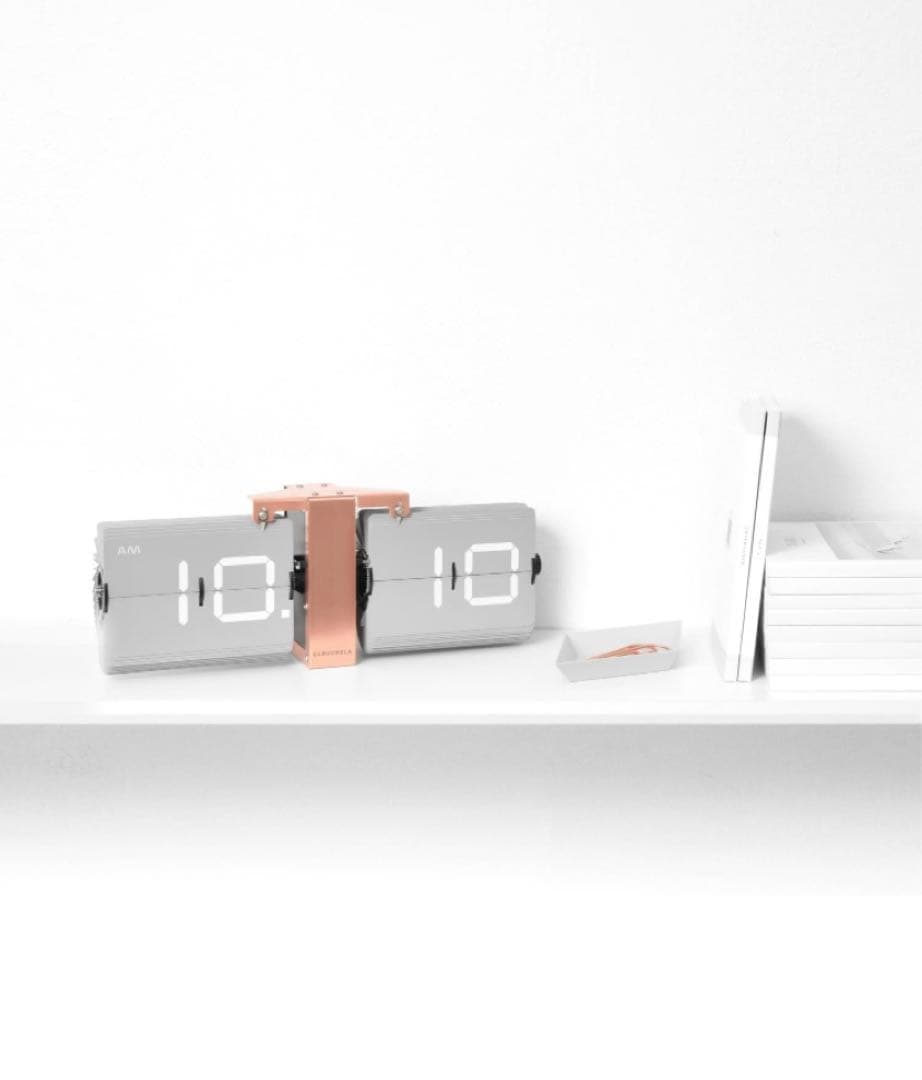 メルカリ便】【アメリカ購入】cloudnola クラウドノラ フリップ時計