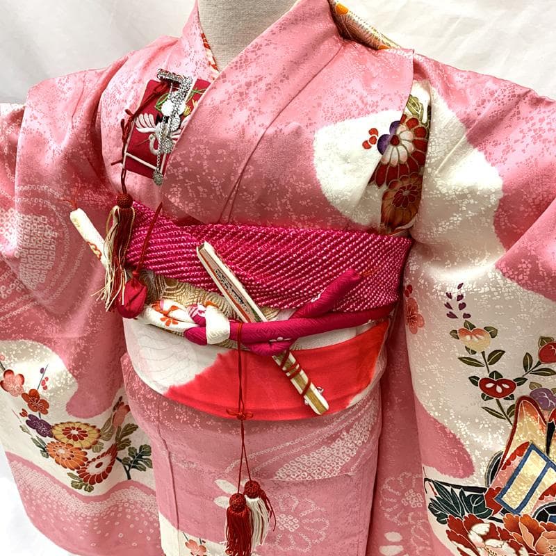 412ag82着物,長襦袢□七五三 七歳 古典柄 絞染め□美品