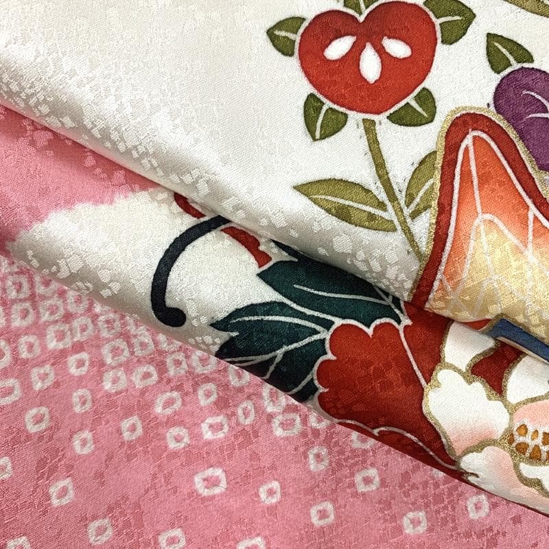 412ag82着物,長襦袢□七五三 七歳 古典柄 絞染め□美品