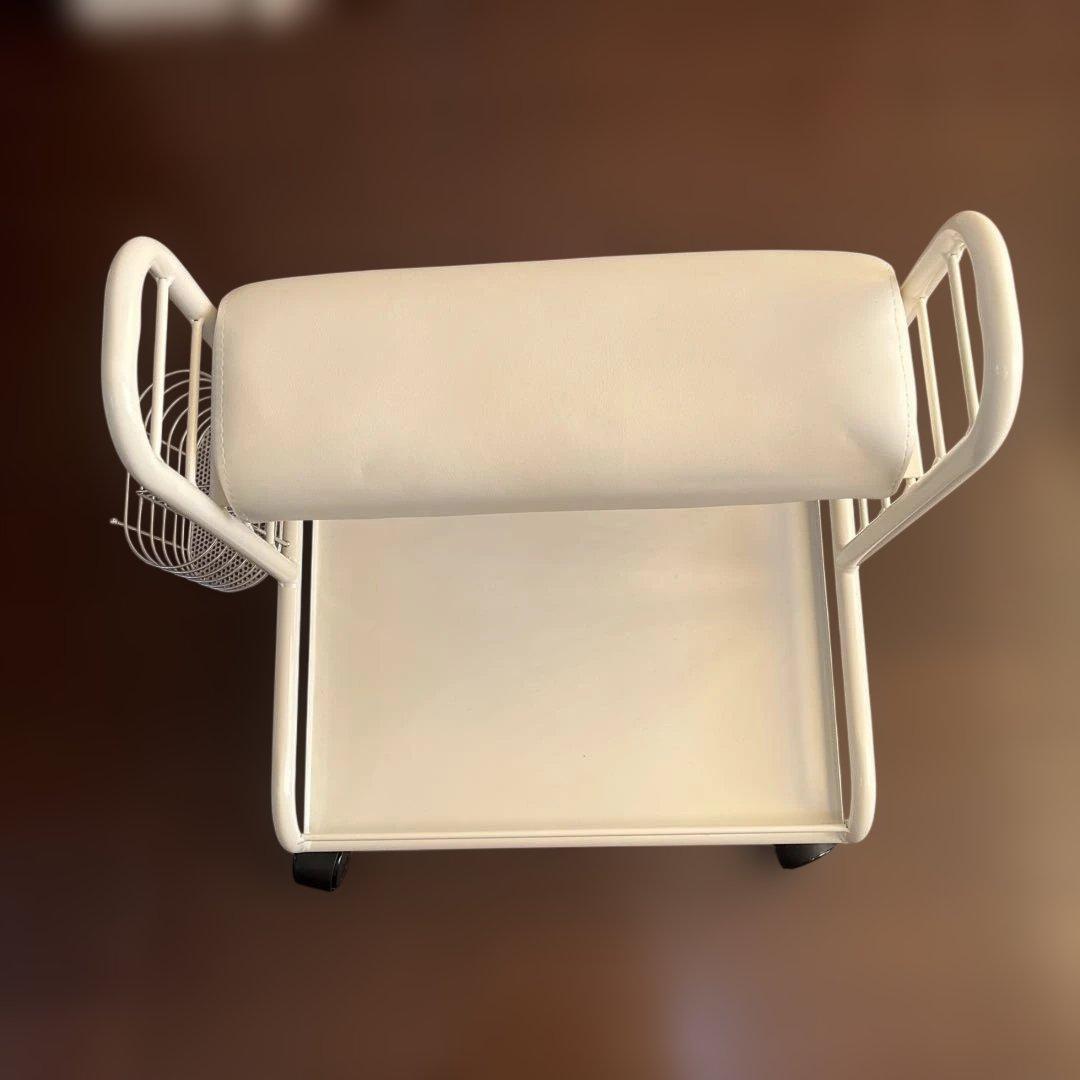 ホイール付きネイルケア用具 ホワイト