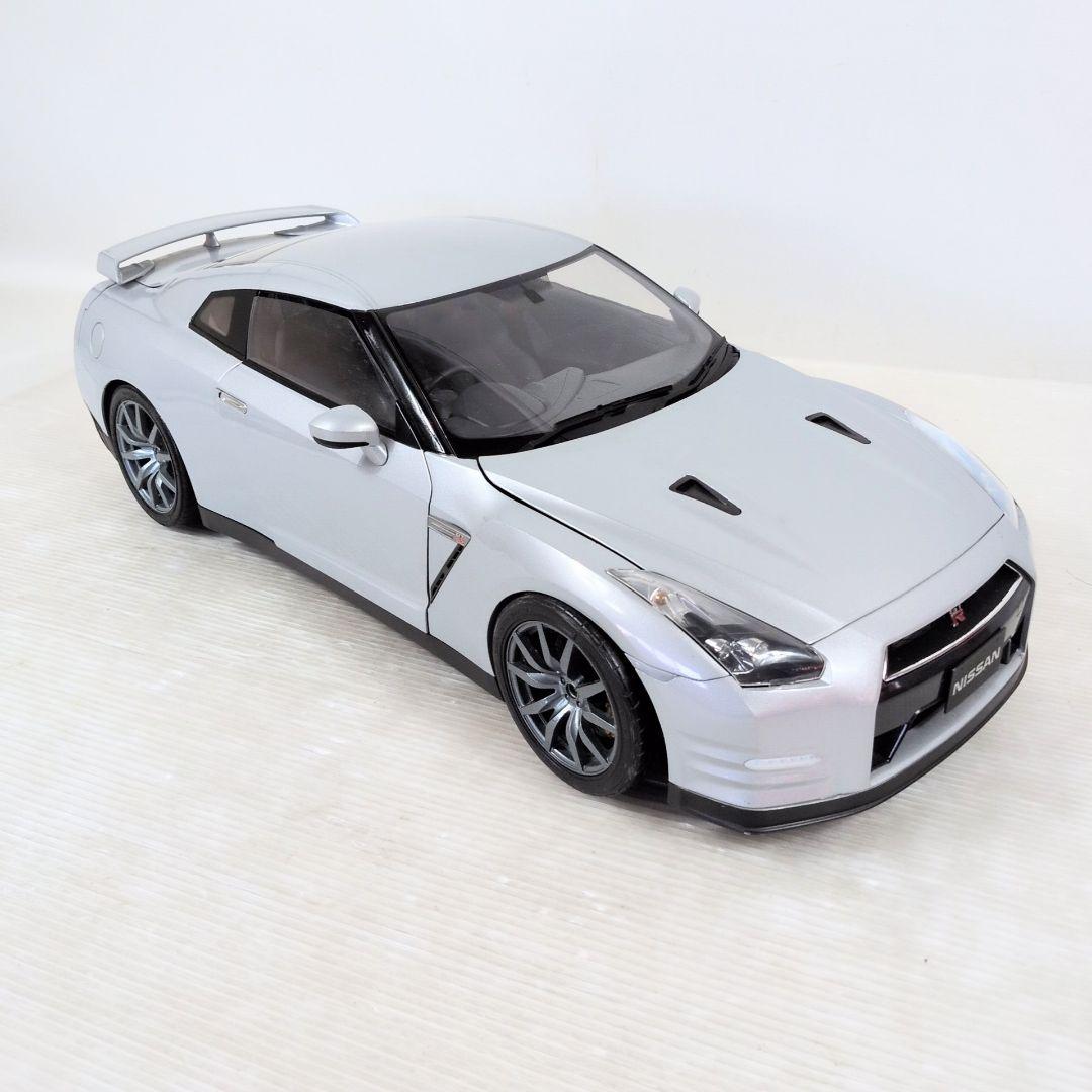 NISSAN R35 週刊 日産GT-R 1/8 創刊号付 現状品 - メルカリ