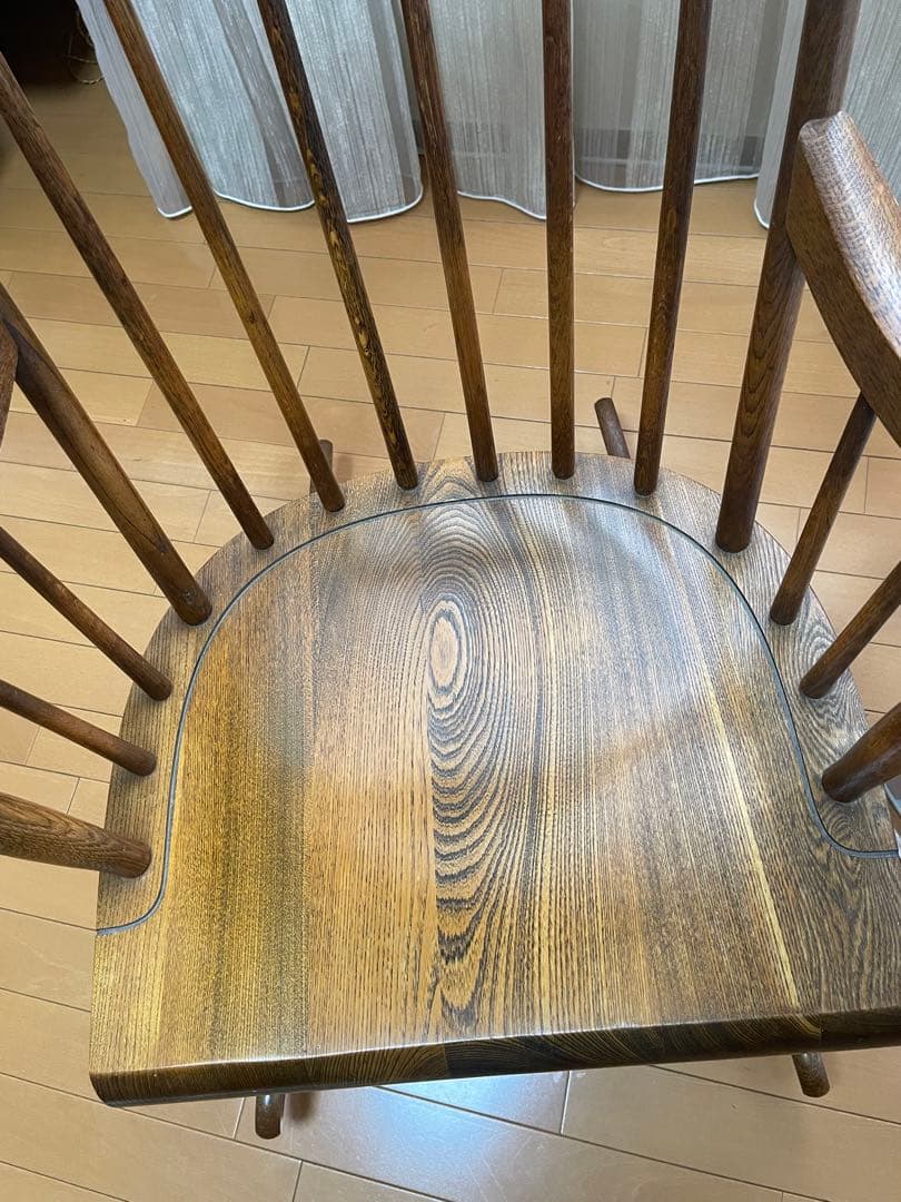 ★SOU★ キツツキマーク　ロッキングチェア　飛騨産業　飛騨家具　椅子