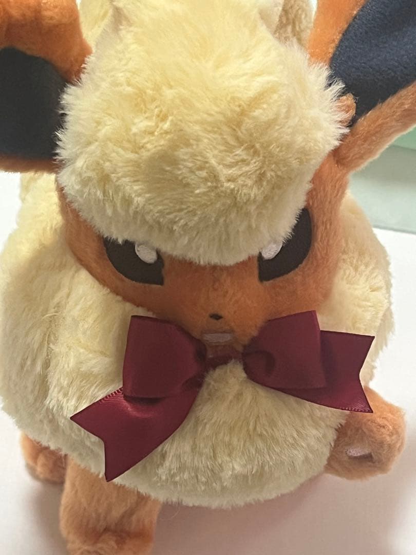 イーブイコレクション ブースター ぬいぐるみ - メルカリ