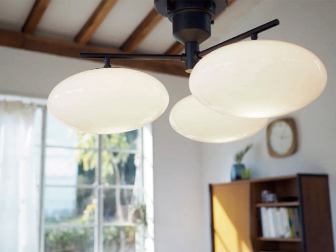 3灯式 ホワイト ガラスシーリングライト