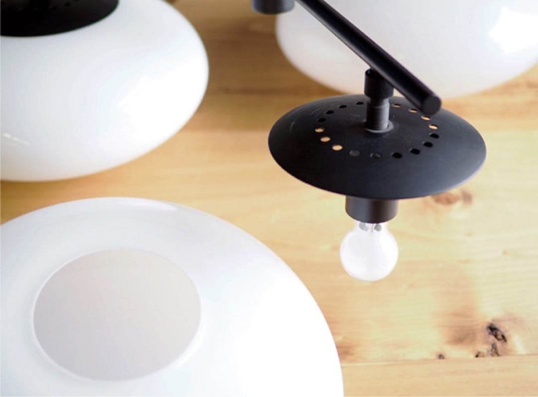 3灯式 ホワイト ガラスシーリングライト