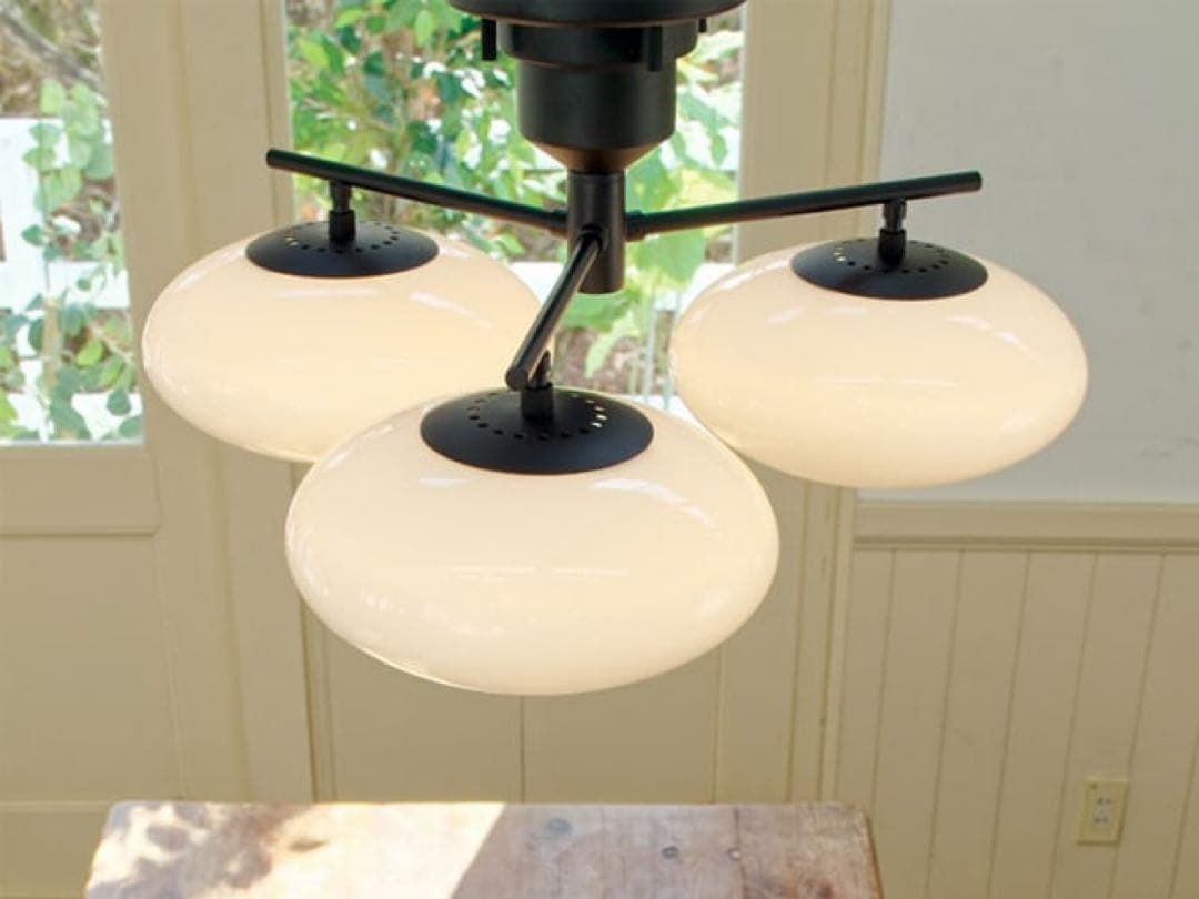 3灯式 ホワイト ガラスシーリングライト