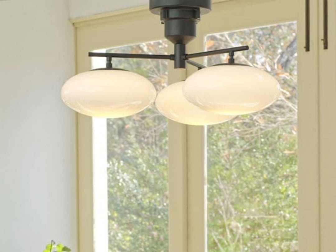 3灯式 ホワイト ガラスシーリングライト